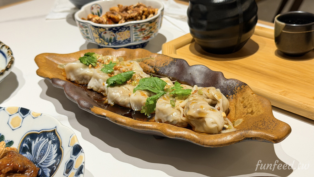 主食–川香紅油炒手