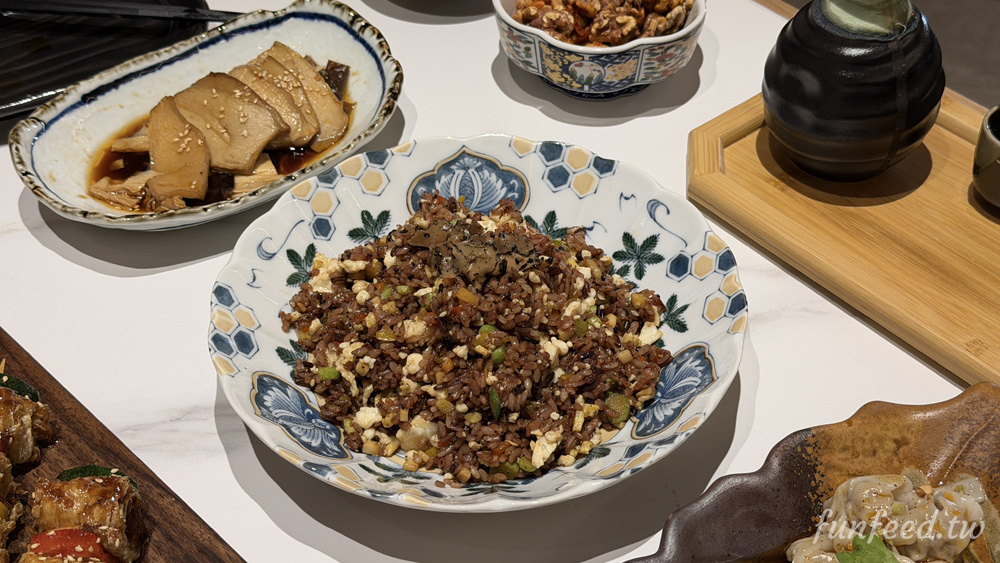 主食–黑松露醬香炒飯
